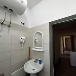 Mini-hôtel Canary Golem (Tirana)