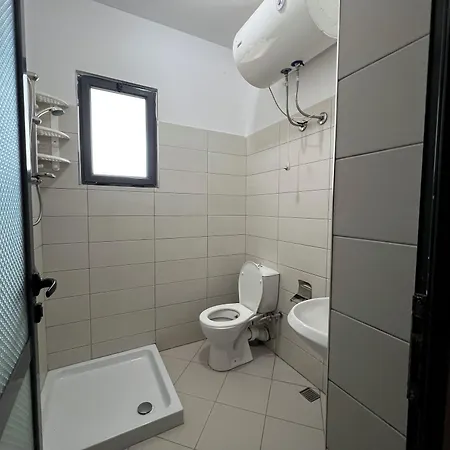 Canary * Golem (Tirana)